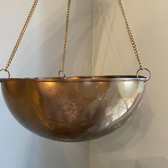 Vintage Brass Hanging Planter With Scalloped Edge & Chain Hangers - Picture 3 of 7